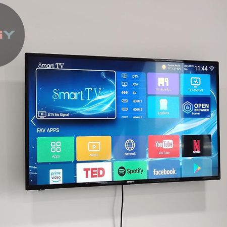 Almas Cozy Studio Escape Netflix 100Mbps Bystay Nusajaya  Exterior foto